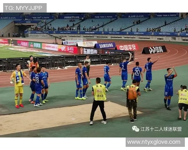 李磊畅谈篮球生涯与成长历程的点滴回顾与感悟 李磊畅谈篮球生涯与成长历程的点滴回顾与感悟