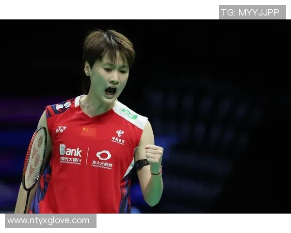 成都羽毛球队在钻石联赛中的拼搏历程与荣耀时刻回顾 成都羽毛球队在钻石联赛中的拼搏历程与荣耀时刻回顾