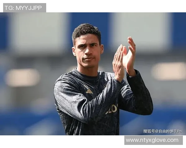 震惊世界24号足球明星意外去世球迷哀悼传奇生涯的终结 震惊世界24号足球明星意外去世球迷哀悼传奇生涯的终结