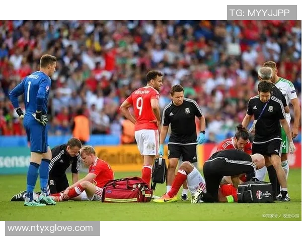 赛后分析：上海足球队与武汉足球队的精彩对决与战术反思