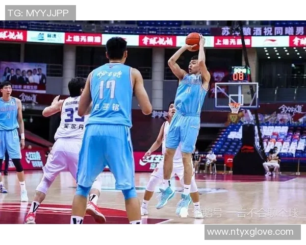 赛后复盘分析北京羽毛球队与南京羽毛球队的竞技状态与表现对比